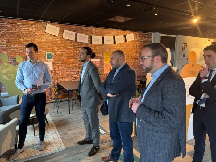 2025-01-20 ChristenUnie Tweede Kamerlid Don Ceder opent Expositie Bestaanszekerheid in Zoetermeer