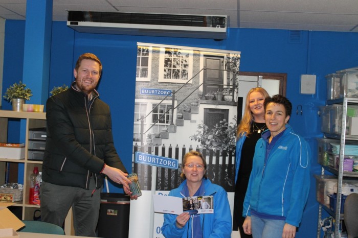 Kerstactie 2021 ChristenUnie-SGP bij Buurtzorg (22-12-2021)